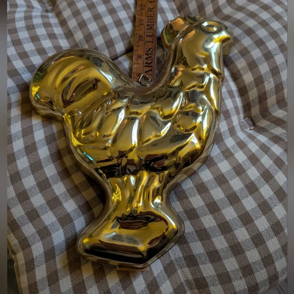 Chicken gold tone brass mold wall hanging - Picture 4 of 4